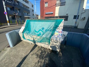 幸町アヴェニューの物件外観写真